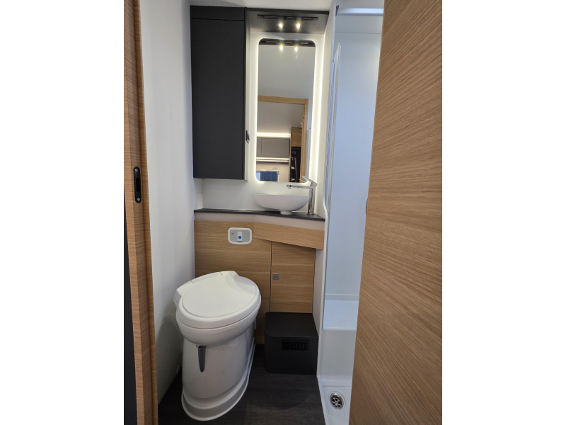Adria Coral XL Plus 660 SL 5 Sitzpl&auml;tze! Foto: 19