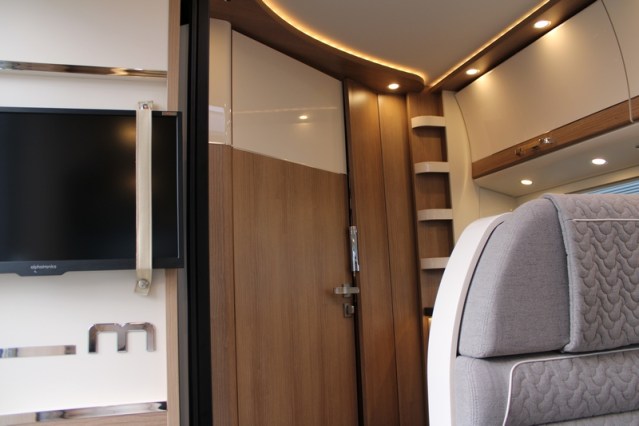 Robusto Carthago Integral Malibu I 460 LE Fiat AUTOM&Aacute;TICO 180 CV camas individuales y cama abatible (118 foto: 35