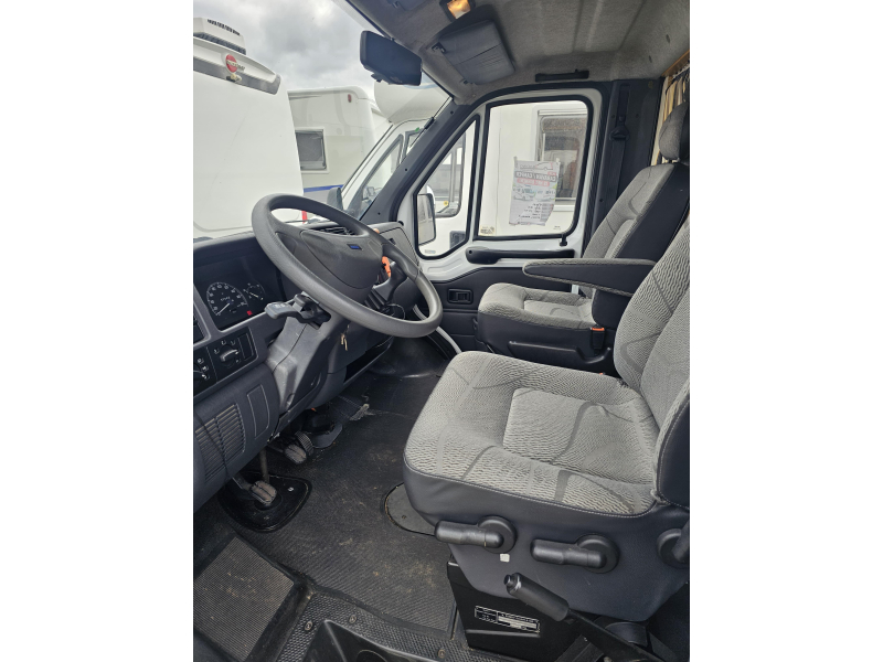 Fendt 680 SKF Aire Acondicionado | 2.5TDI | Cama francesa foto: 16