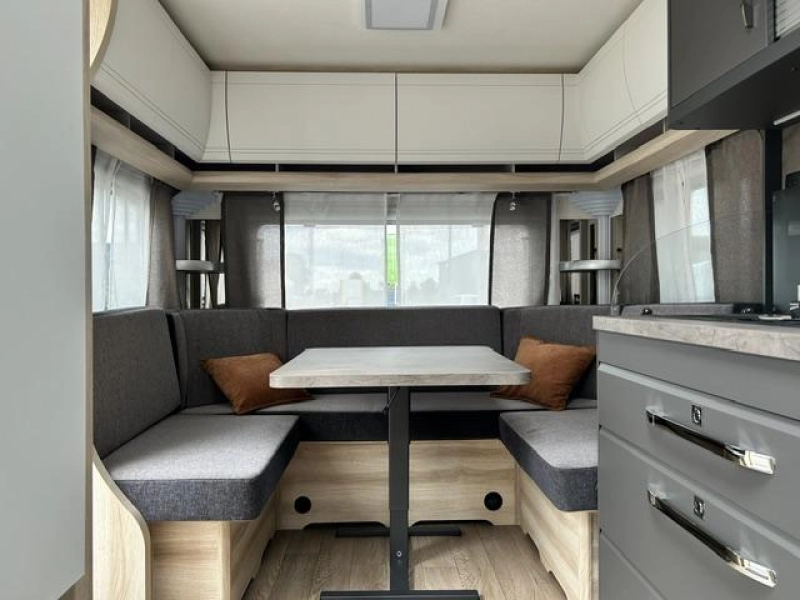 Hobby De Luxe 460 UFE Nieuw 2026  foto: 6