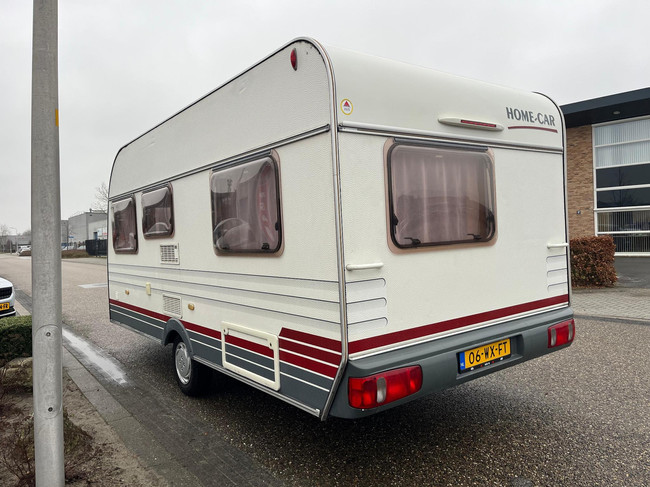 HOME-CAR Racer 45 Spirit | Franz&ouml;sisches Bett | Dinette | Fahrradtr&auml;ger vorne | Heizung | K&uuml;hlschrank | Toilette und Waschbecken Foto: 6