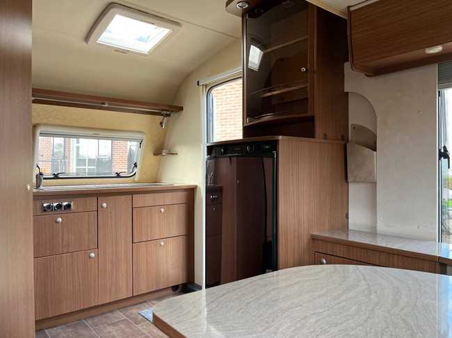 Bürstner Averso 410 Ts Plus Hefbed , zeer nette staat! 2014 foto: 5