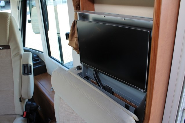 Carthago Chic C Line I 5.0 1e eigenaar Fiat 3.0 liter 160 pk 4250 kg chassis enkele bedden 5 zitplaatsen (122  foto: 29