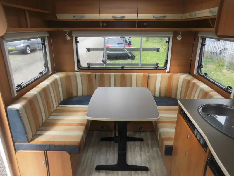 Dethleffs Camper 540 Voortent en luifel. 