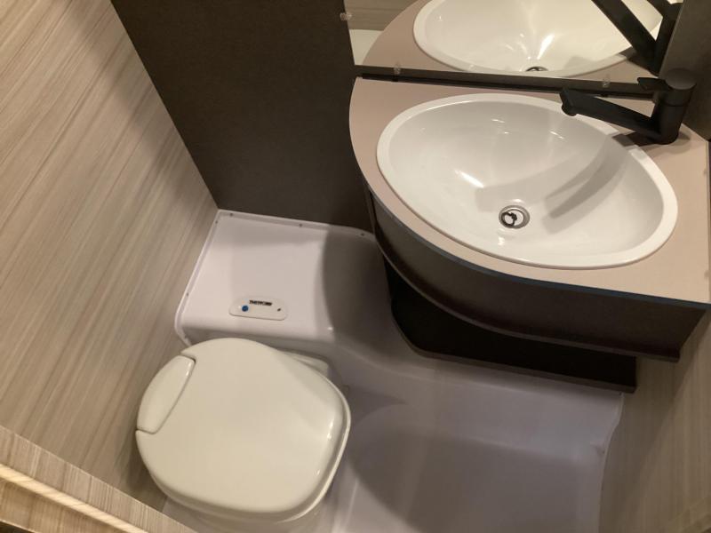 Dethleffs C'Joy Active 480 QLK stapelbed  foto: 12