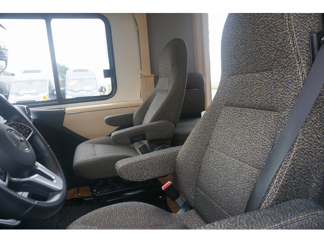 Hymer B MC I 680 Mercedes foto: 11