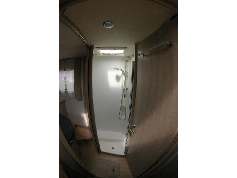 Rapido 8090 DF Queensbed, Hefbed.Airco,  foto: 13