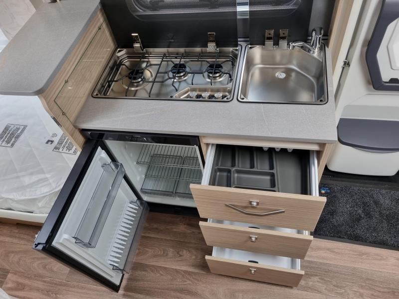 Fendt Bianco Selection 465 TG Enkele bedden - 1800 kg  foto: 9