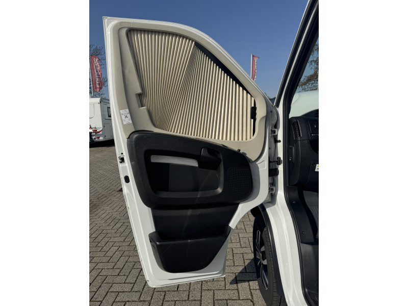 B&uuml;rstner Travel Van 620 G Harmony Line Fiat Basis Foto: 6