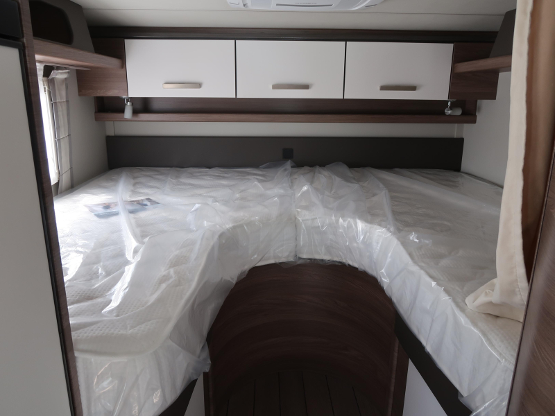 Knaus L!ve I 650 MEG AUTOMATIK 160 PS KLIMAANLAGE Foto: 7