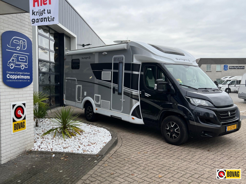 Sunlight Adventure Edition T 67S airco, schotel, hefbed 