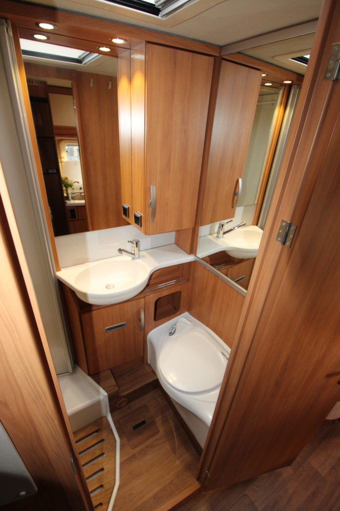 Hymer Exsis Ex i588 foto: 9