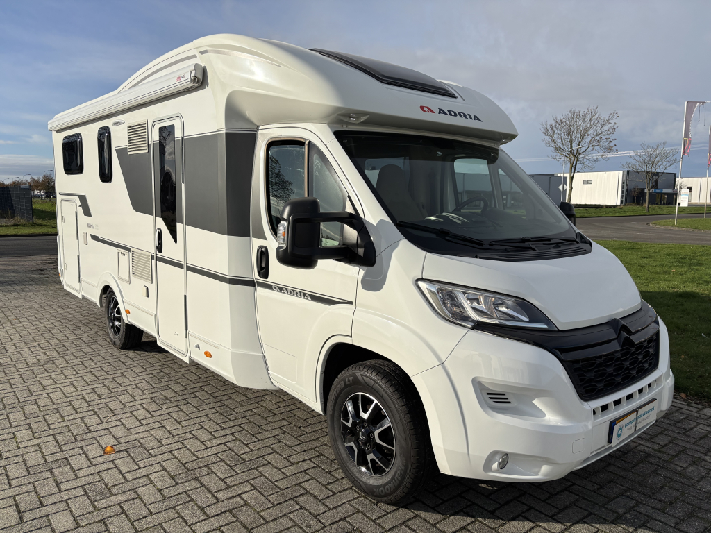 ADRIA MATRIX M 670SL