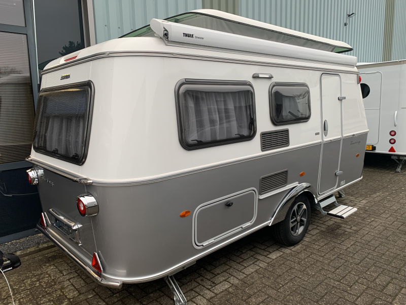 Eriba Touring Urban 530 Screen door/Service hatch/Awning photo: 1