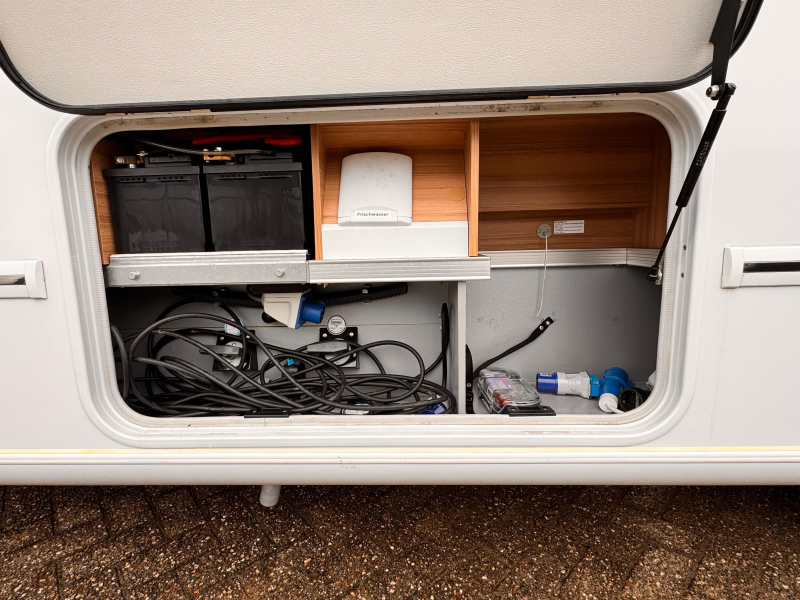Knaus Sun Ti 700 LX Premium con cama Queen foto: 5