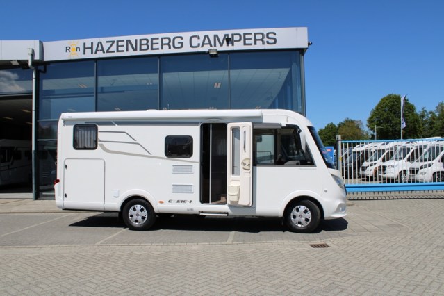Hymer Exsis i 474 Fiat 160 CV compacto, estrecho, ligero, con camas individuales y cama abatible (55 foto: 22