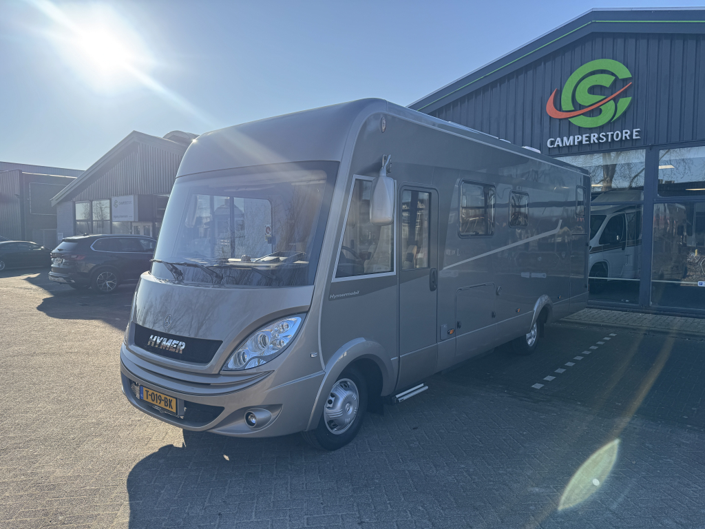 Hymer B680 Starline photo : 1