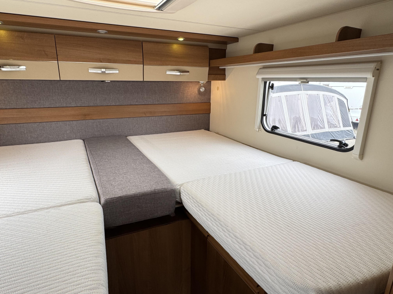 Knaus Vansation Van TI 600 meg - lits jumeaux photo : 11