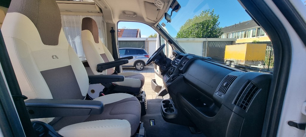 ADRIA TWIN 640 SLX foto: 5