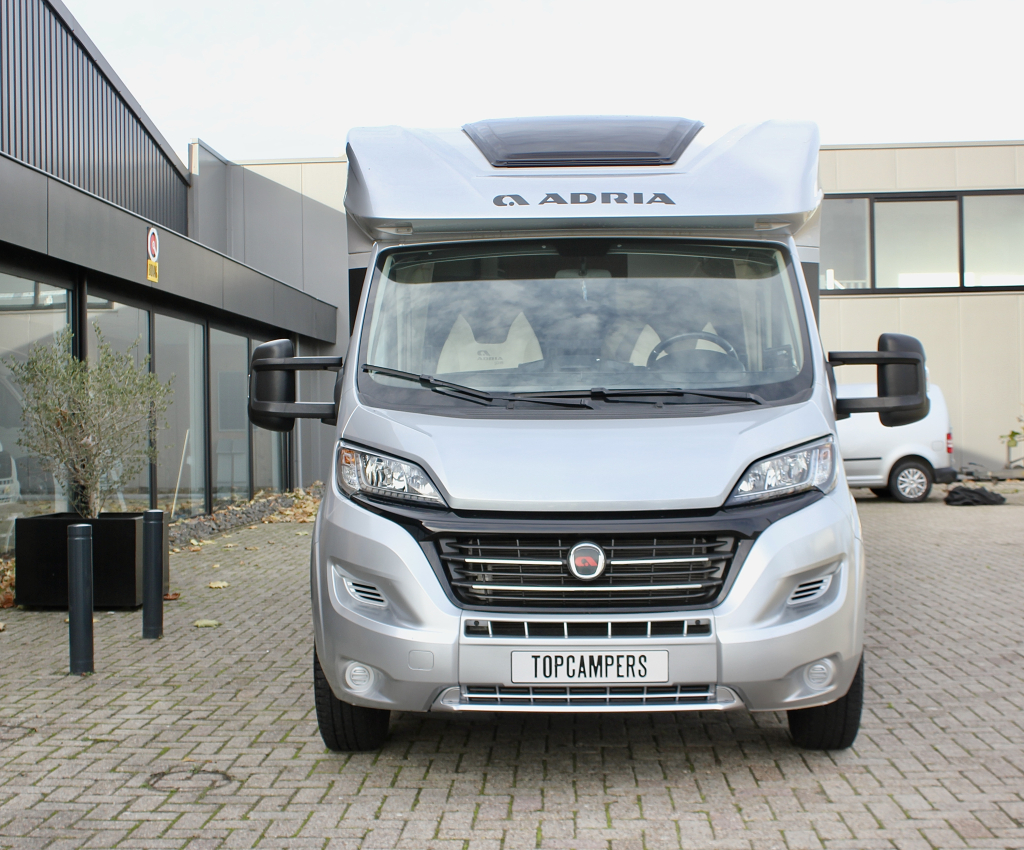 Adria Matrix M670SL foto: 5