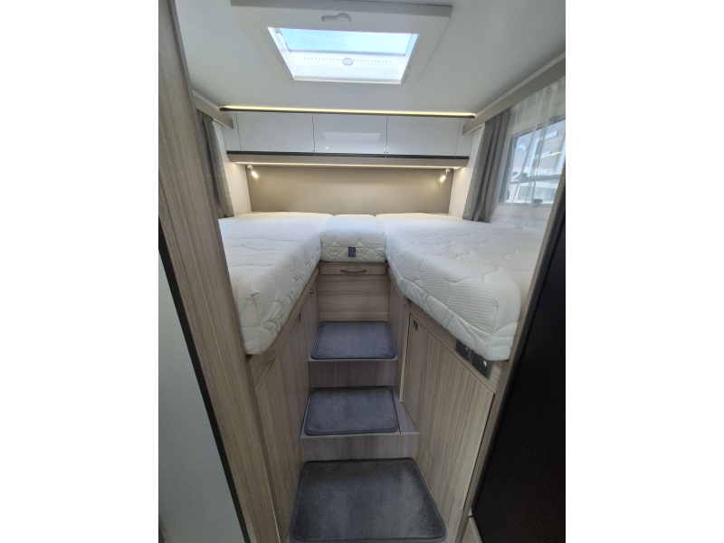 Adria Compact DL Plus 160 pk Automaat  foto: 20