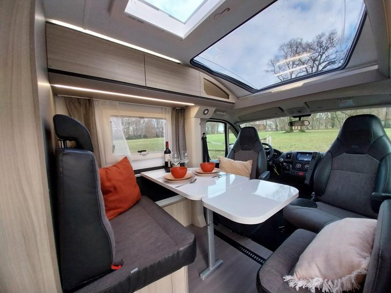 Adria Compact Axess 670 SL, doble aire acondicionado, enganche de remolque foto: 3