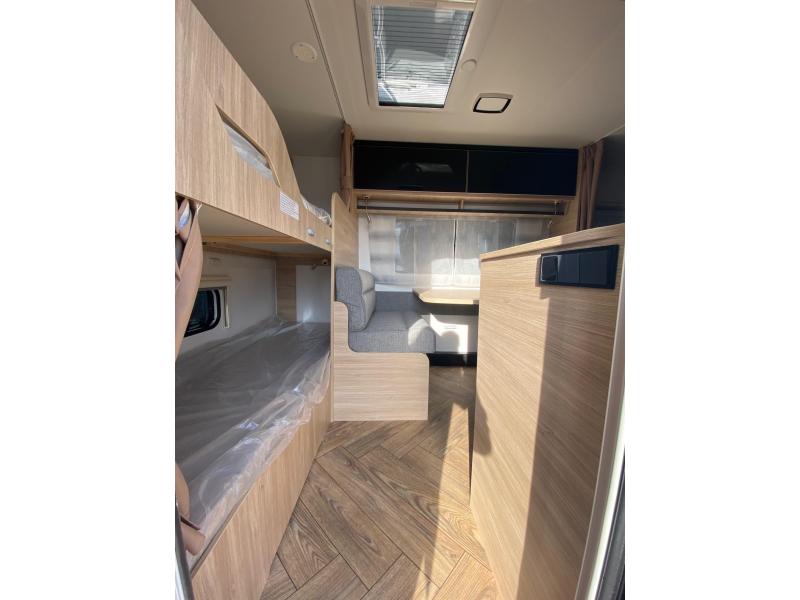 Caravelair Sport Line 476 Stapelbed Gezinscaravan  foto: 3
