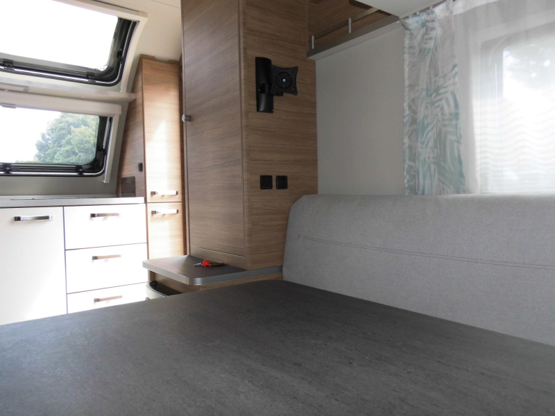 Weinsberg CaraOne 390 PUH Pop-top bed, mover! photo: 9