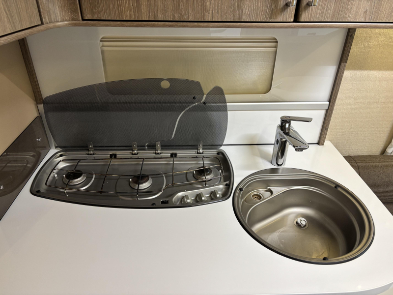 Kabe Royal 560 GLE Camas individuales foto: 11