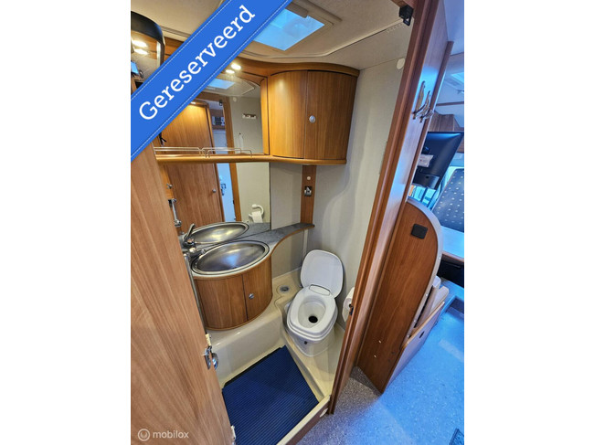 Dethleffs Advantage T 6611 Semi-integrated ☆Single beds☆ photo: 18