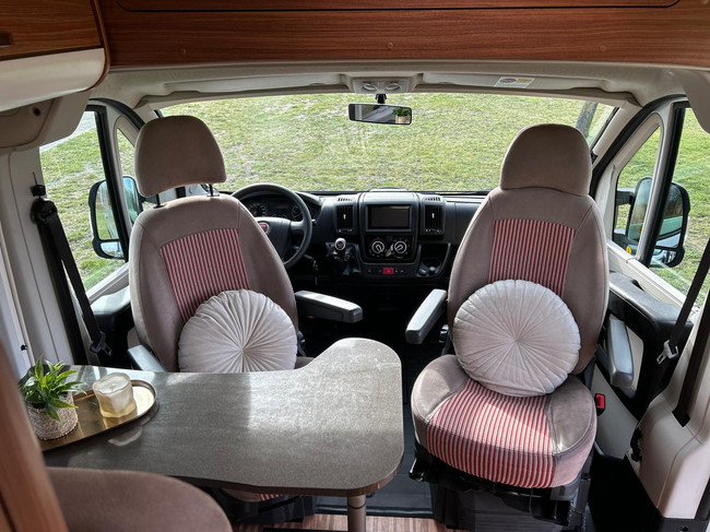 Adria TWIN ACTIVE 540 2.3 131 PK Fiat Ducato Buscamper Origineel Nederlandse Camper! foto: 3