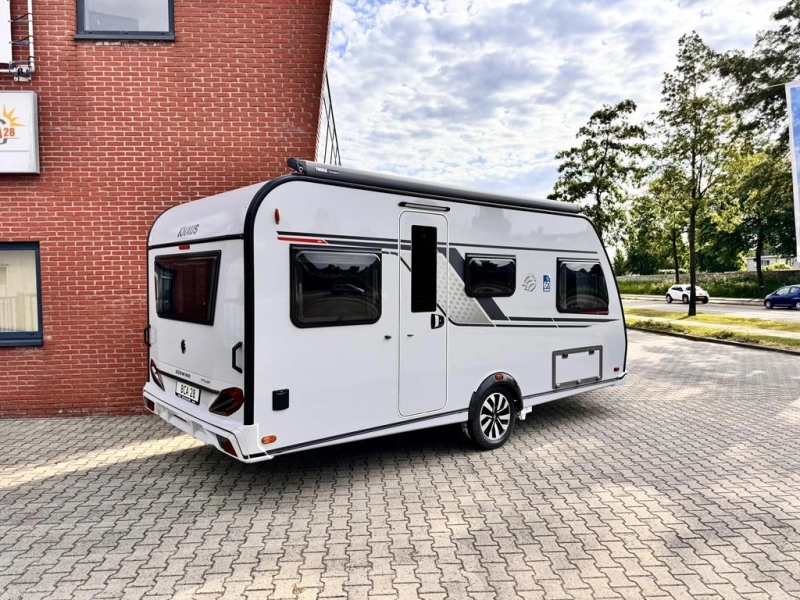 Knaus Sudwind Black Selection 460 EU Red Edition Foto: 11