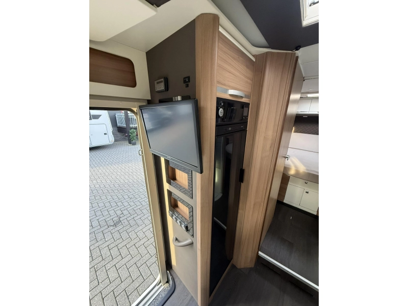 Adria Matrix Supreme 670 SC AUTOMAAT | LEVELSYSTEEM  foto: 15
