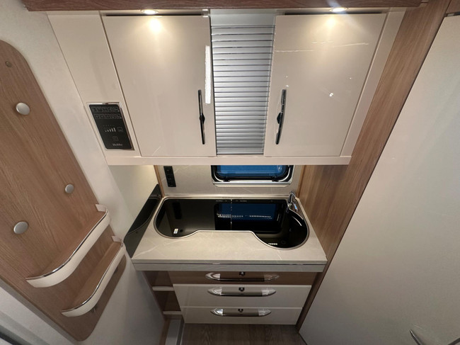 Hobby Excellent 460 SFf photo: 14