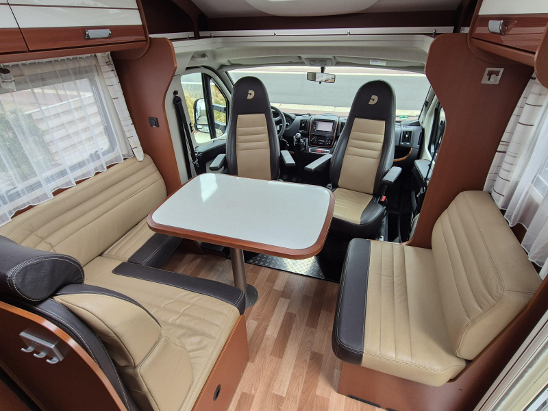 Dethleffs Eighty T 6700 Fransbed EP level TV leer  foto: 8