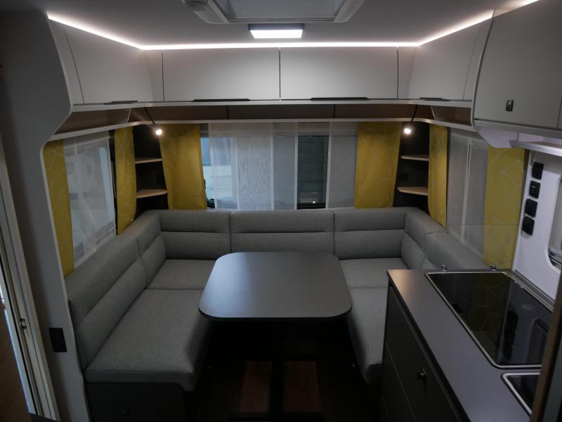 Fendt Apero 515 SG GRATIS MOVER EN LUIFEL 