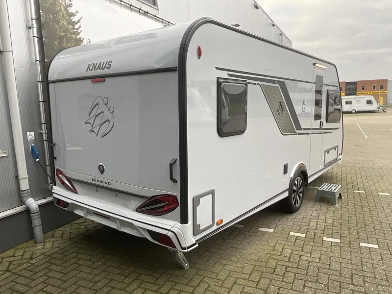 Knaus Sudwind Black Selection 500 UF VLOERVERW-GRATIS MOVER  foto: 1