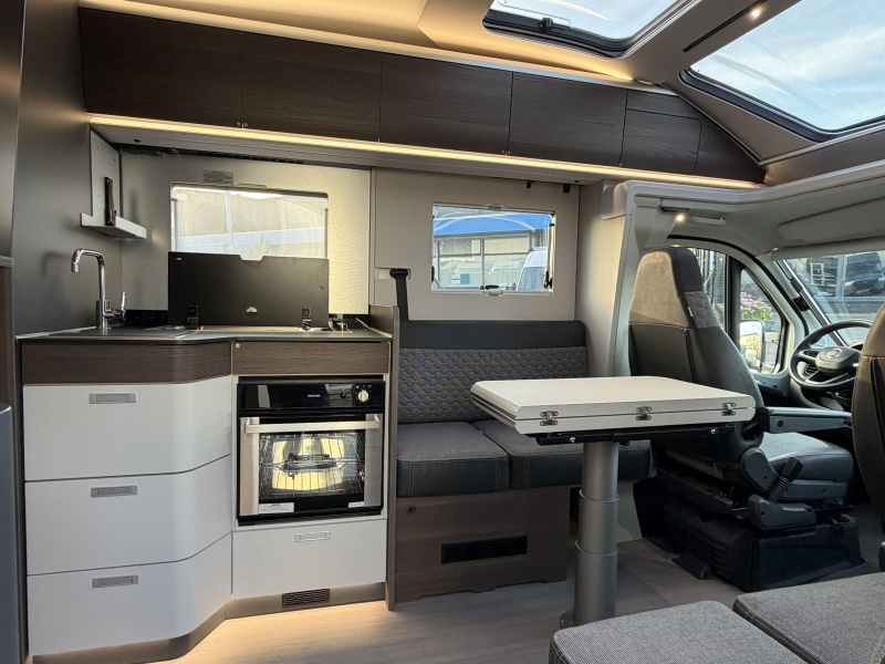 Adria Coral Supreme 670 DC 180 PK Automaat E&P  foto: 8