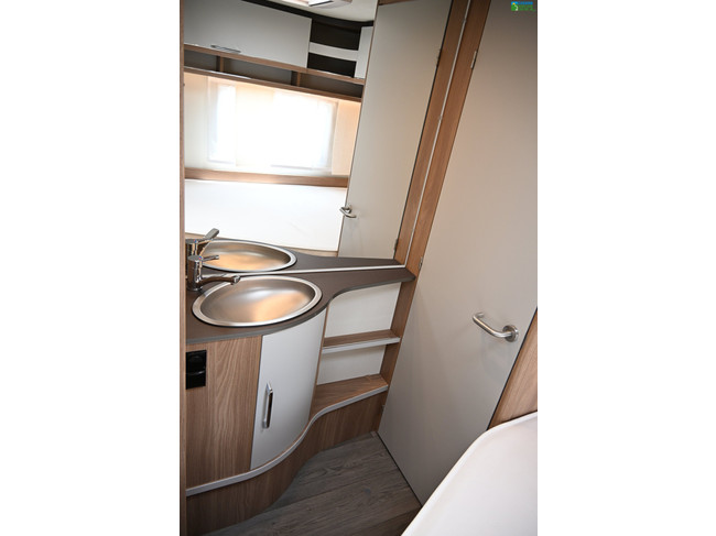 Bürstner Premio 450TS foto: 10