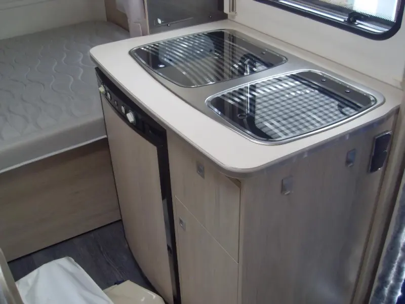 Caravelair Alba 390 in nieuwstaat  foto: 5