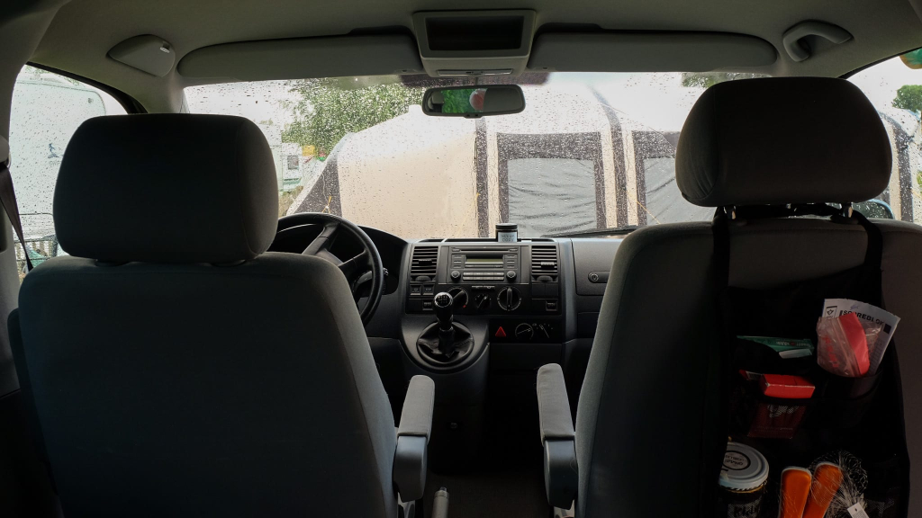 VOLKSWAGEN MULTIVAN foto: 8