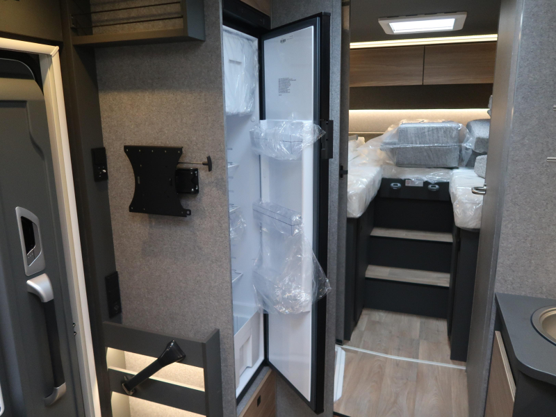 Dethleffs Trend 7057 EBL FACE TO FACE AUTOMATIK Foto: 12
