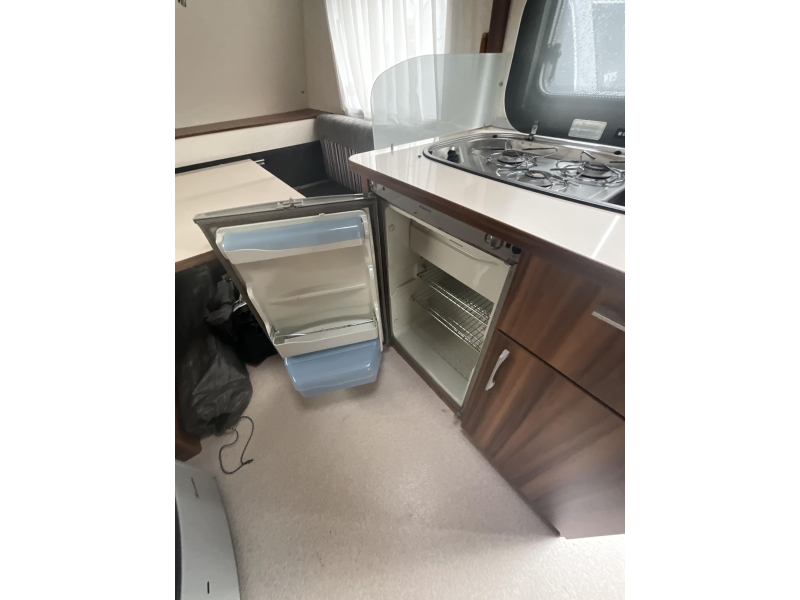 Weinsberg CaraOne 400 LK STAPELBED-VOORTENT  foto: 5