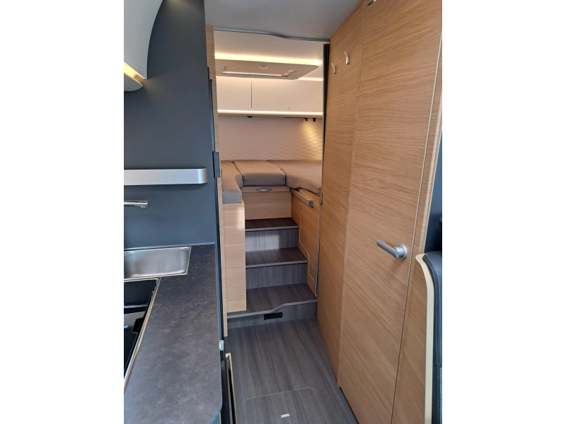 Adria Sonic 600 SL 180CV (ex-alquiler) foto: 8