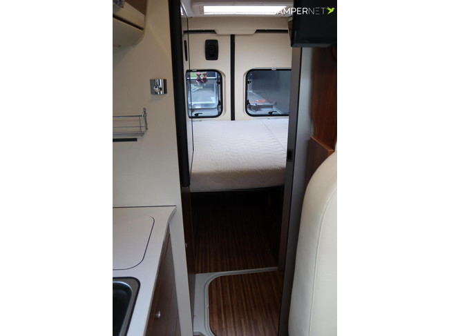 Adria TWIN 600 SPT Multijet 150pk | Omvormer | Luifel | Trekhaak | Bearlock | Fietsendrager | Dwarsbed | LED TV | Parkeersensoren acht foto: 15