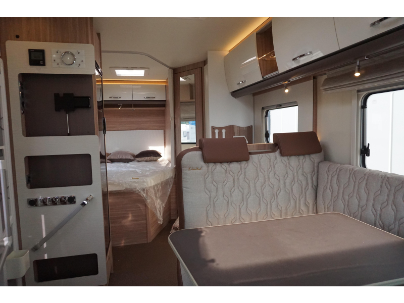 Bürstner Limited T 660 165pk | Navi | Actieprijs  foto: 6