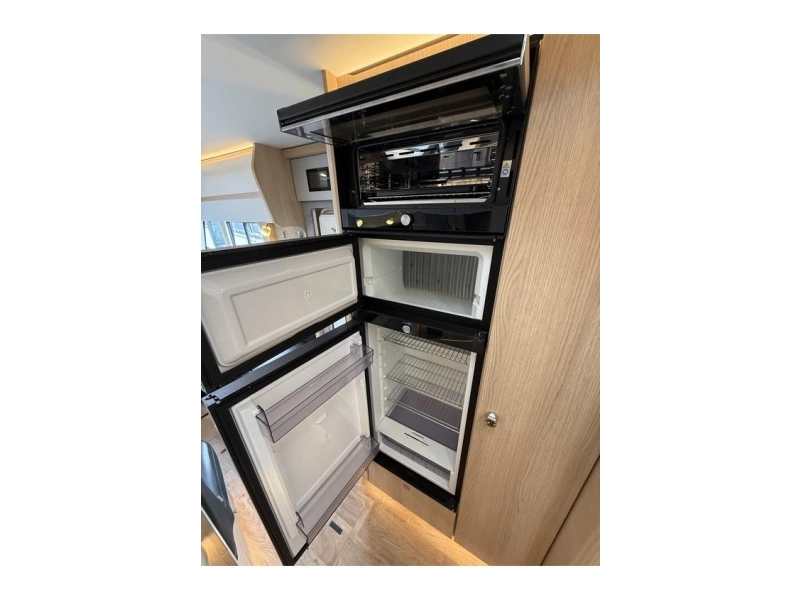 Hymer B ML I 780 Kastjes, geen hefbed, vol  foto: 12