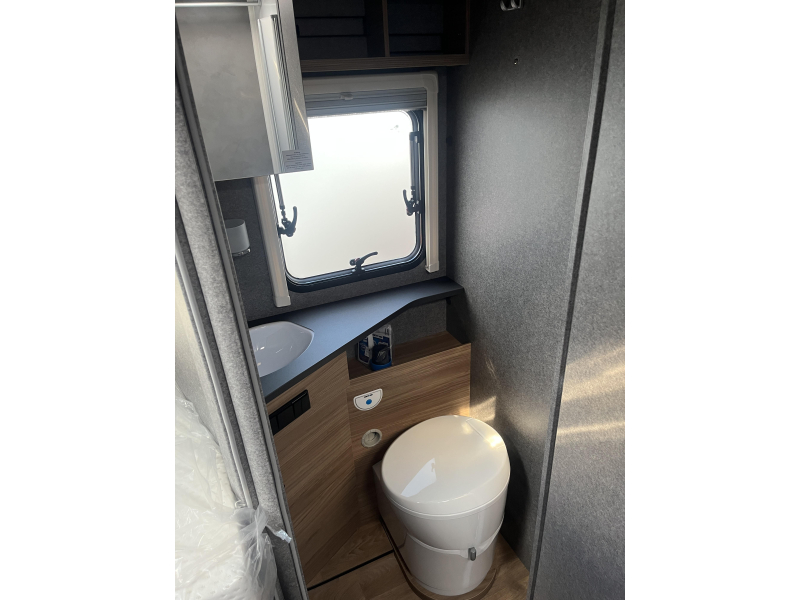Dethleffs Trend Active T 7057 EBL Automatik - Face to Face Foto: 15