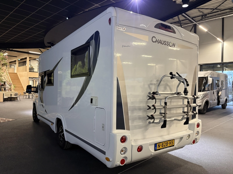 Chausson Welcome 728 EB Queensbed / hefbed 