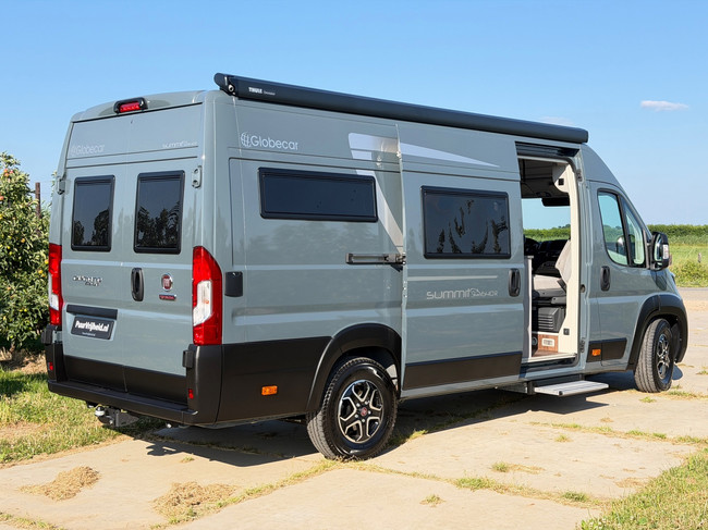 Pössl Summit Shine 640 R Automaat 180PK Vol Opties! Adaptieve Cruise Control/Trekhaak/Carplay/Luifel/Multiroof/MAXI CH./(Globecar) foto: 4
